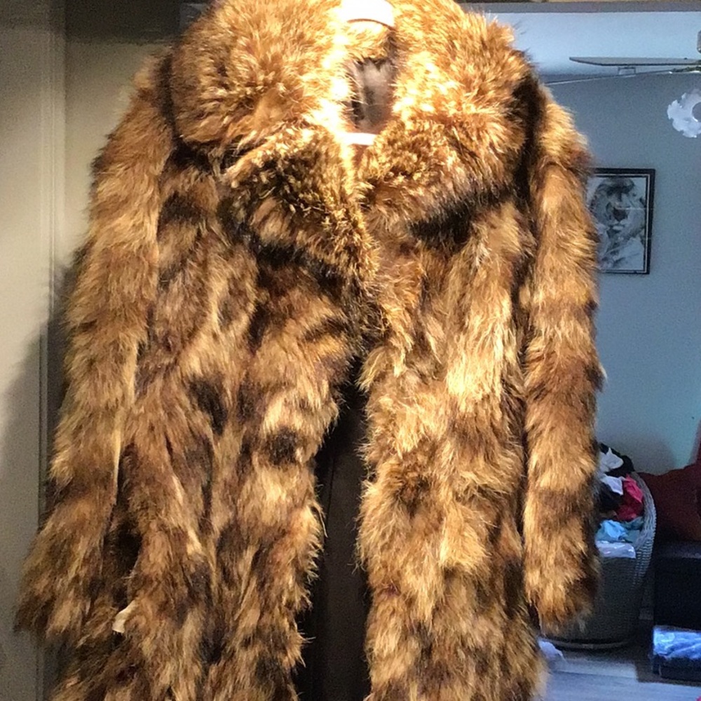 Coat - Picture 7 of 7